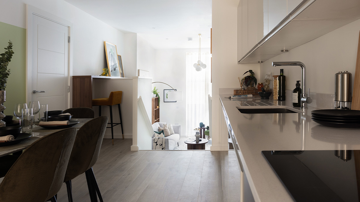 Gallions Place, Modern open-plan kitchen and dining area with a breakfast bar